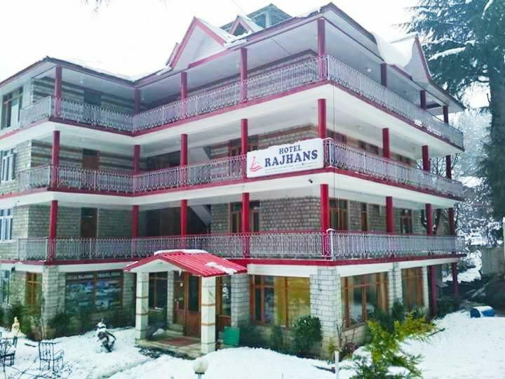Hotel Rajhans Manali Exteriör bild