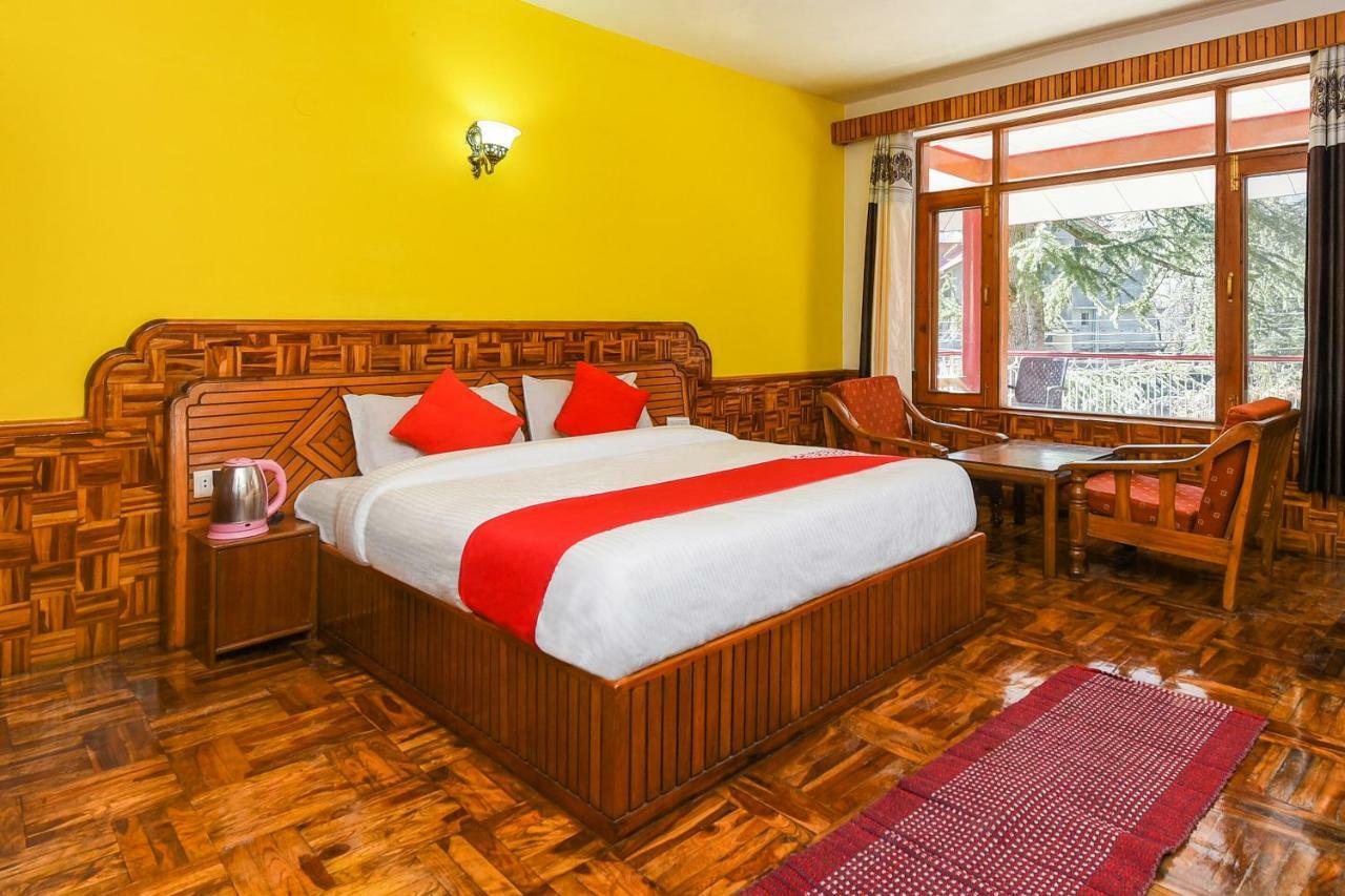Hotel Rajhans Manali Exteriör bild